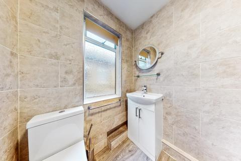 2 bedroom flat for sale, Mortimer Road, Kensal Rise, London