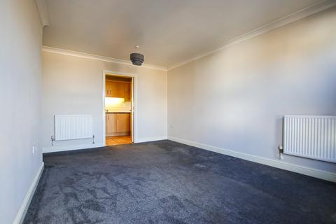 2 bedroom flat to rent, Melbourne Road, Wallington, SM6