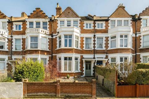 3 bedroom flat to rent, Salford Road, London SW2