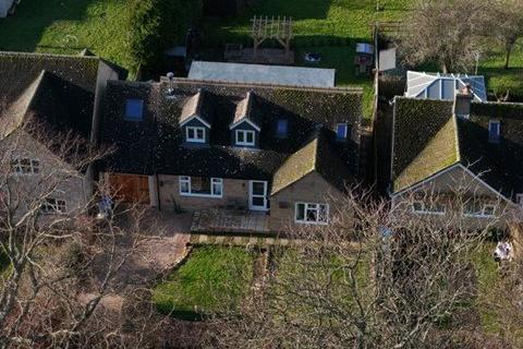 4 bedroom detached house for sale, Church Road, Milton-under-Wychwood, Chipping Norton, Oxfordshire, OX7