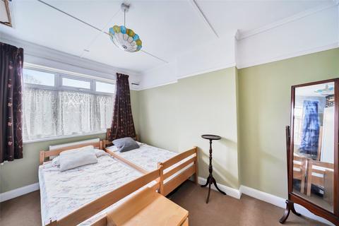 27 Denham Crescent, Mitcham, CR4 4LZ