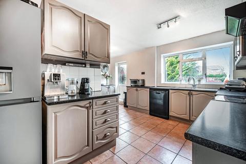 11 Dunlin Rise, Guildford, GU4 7DX