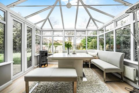 11 Dunlin Rise, Guildford, GU4 7DX