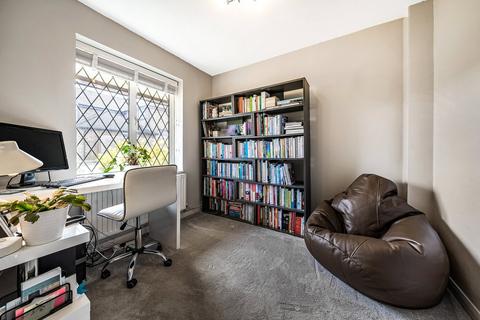 11 Dunlin Rise, Guildford, GU4 7DX