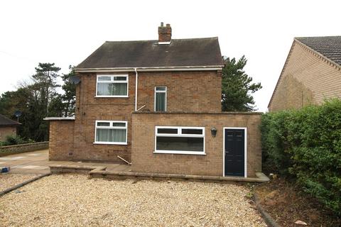 3 bedroom detached house to rent, Hall Drive, Canwick, Lincoln