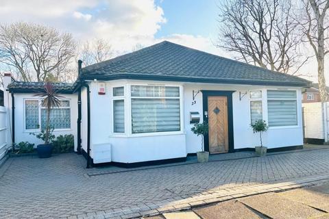 3 bedroom detached bungalow for sale, Sunnydale Gardens, Mill Hill, NW7