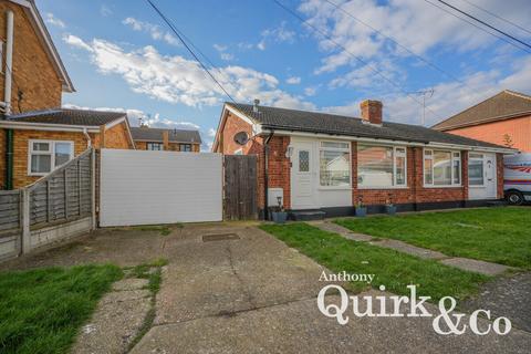 1 bedroom semi-detached bungalow for sale, Bardenville Road, Canvey Island, SS8