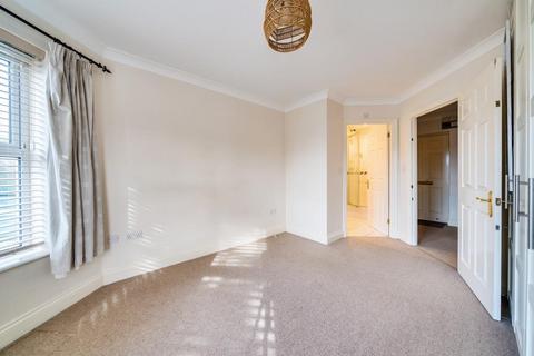 2 bedroom flat for sale, Surbiton,  Surrey,  KT6