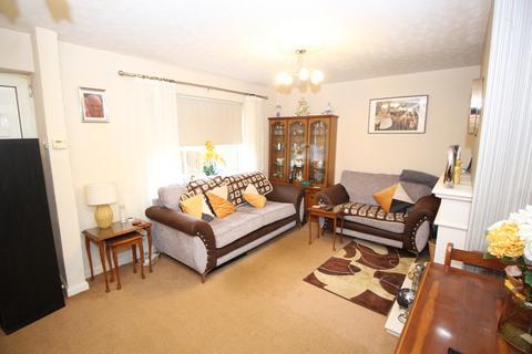 3 bedroom townhouse for sale, The Meadow, Normanton