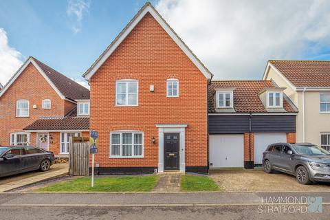 3 bedroom semi-detached house for sale, Sowdlefield Walk, Mulbarton