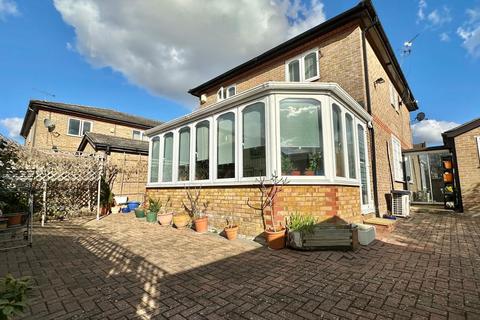 5 bedroom detached house for sale, Dewberry Gardens, London E6