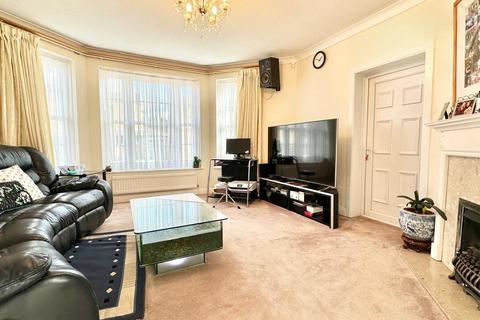 5 bedroom detached house for sale, Dewberry Gardens, London E6