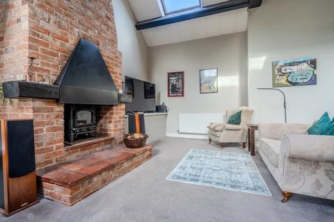 4 bedroom barn conversion for sale, Coltishall