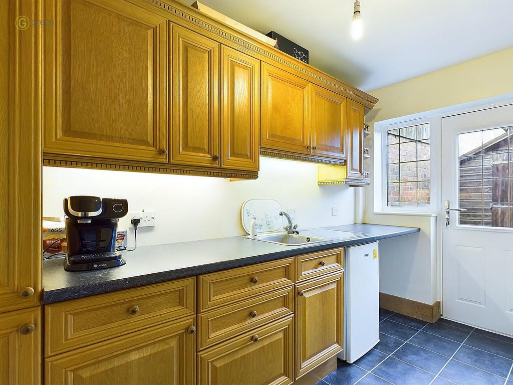 Cam03830 g0 pr0119 still012