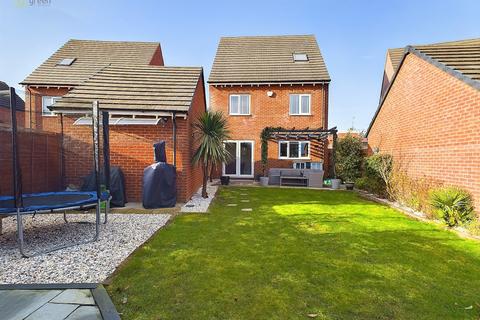 9 Clover Close, Tamworth, B79 0EF