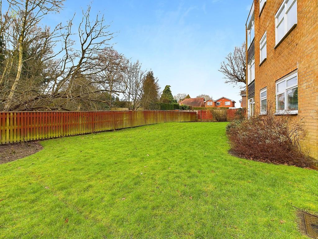 Cam04914 g0 pr0054 still010