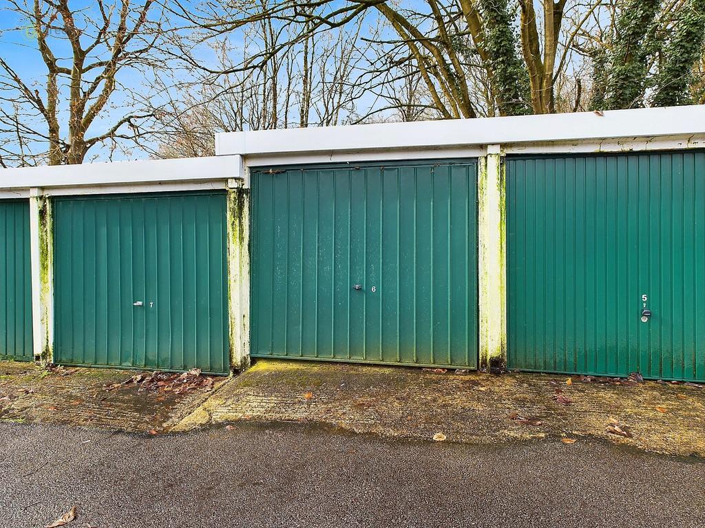 Cam04914 g0 pr0054 still012