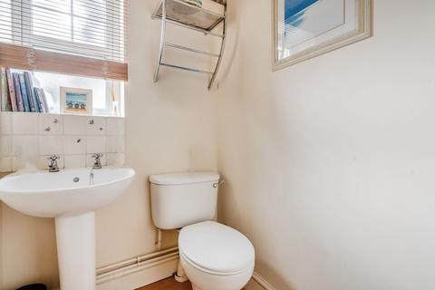 18 Fairfax Close, Caversham, Reading, RG4 6DA