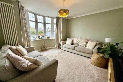 5 Stratton Road, Swindon, SN1 2PN