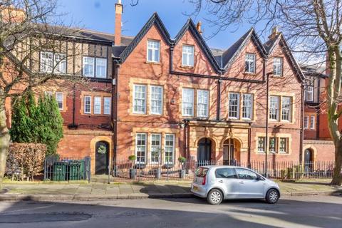 2 bedroom apartment for sale, Westfield Avenue, Gosforth, Newcastle Upon Tyne