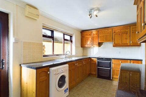 2 bedroom detached bungalow for sale, Heol Ffynnonau, Peniel, Carmarthen