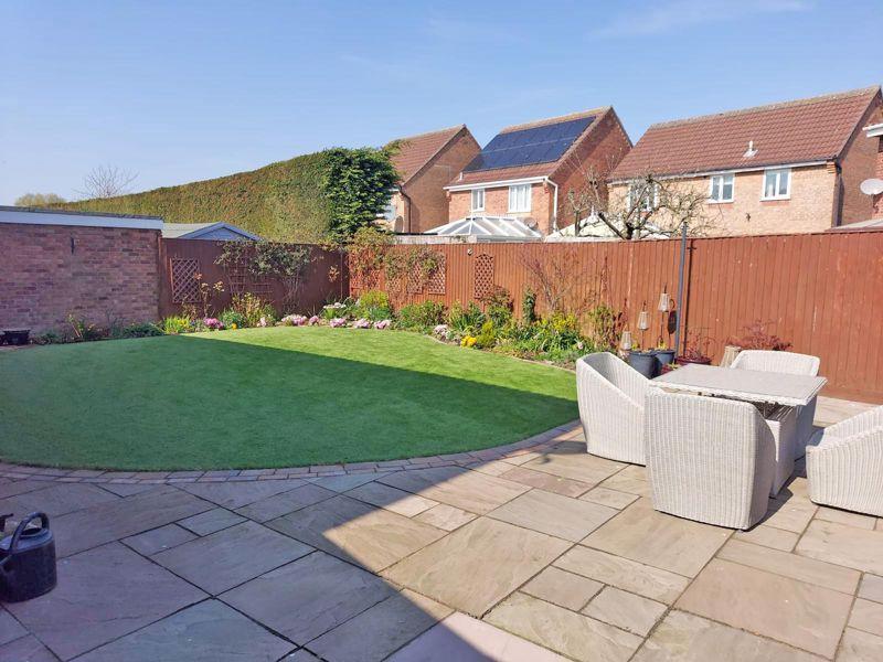 Rear garden photo 1