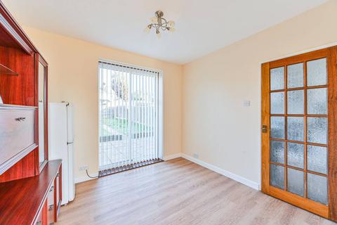 3 bedroom terraced house to rent, Bromley Road, Bromley, London, SE6