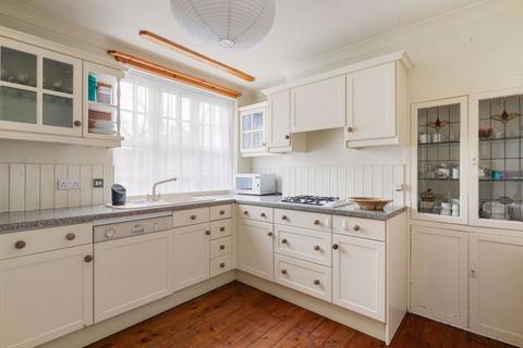 2 bedroom semi-detached house for sale, Willifield Way, Hampstead Garden Suburb, NW11