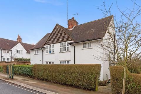 59 Willifield Way, London, NW11 6YL