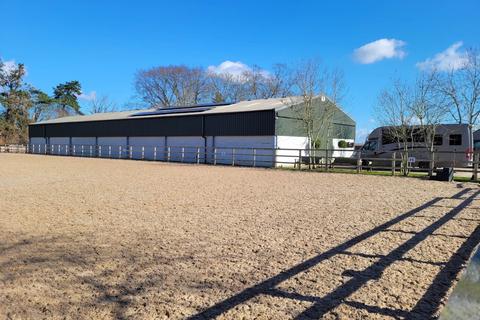 4 bedroom equestrian property to rent, Conigree Court, Newent, Gloucestershire