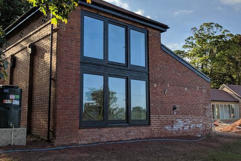 4 bedroom equestrian property to rent, Conigree Court, Newent, Gloucestershire