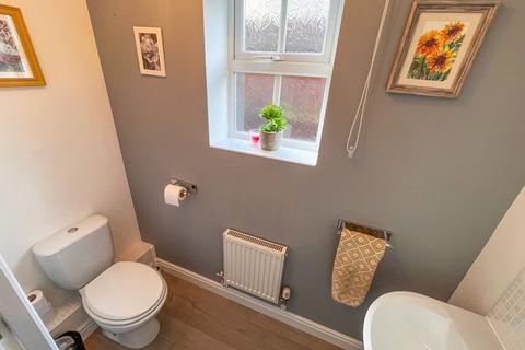 46 Bay Avenue, Bilston, WV14 0TT