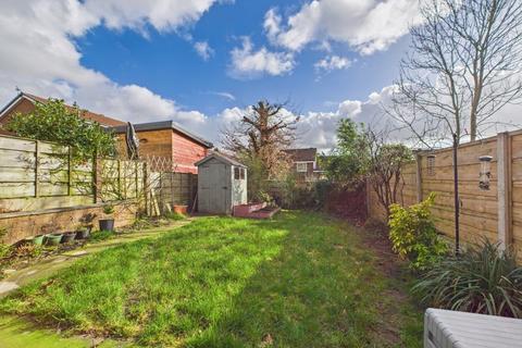 7 Ascot Meadow, Bury, BL9 0UD