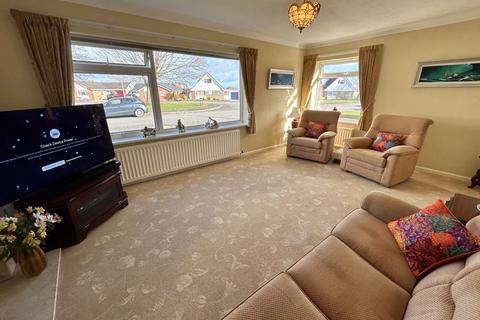 3 bedroom detached bungalow for sale, Lon Mynach, Penrhyn Bay