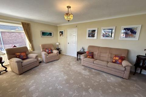 3 bedroom detached bungalow for sale, Lon Mynach, Penrhyn Bay