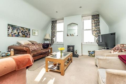 2 bedroom penthouse for sale, Osborne Road, Southsea