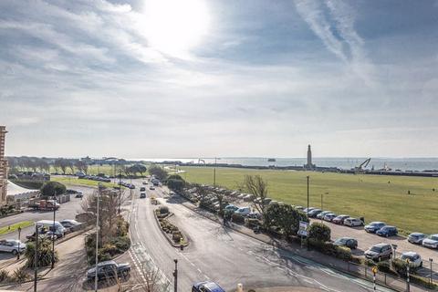 2 bedroom penthouse for sale, Osborne Road, Southsea