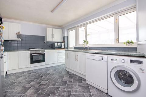 3 bedroom end of terrace house for sale, Calmore