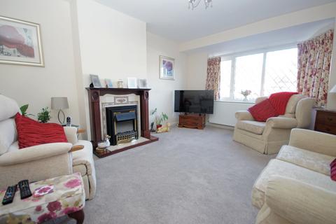 2 bedroom semi-detached bungalow for sale, Queens Crescent, Stubbington, Fareham, PO14