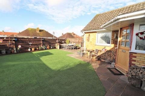 38 Ashwood Close, Worthing, BN11 2AF