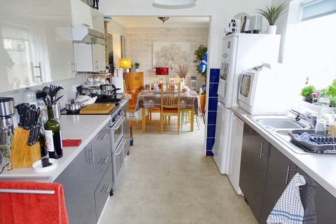 8 Forthvale, Menstrie, FK11 7AS