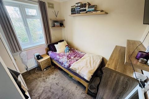 undefined, Castle Road, Northolt
