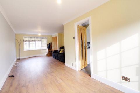 3 bedroom terraced house for sale, Smarts Green, Cheshunt EN7