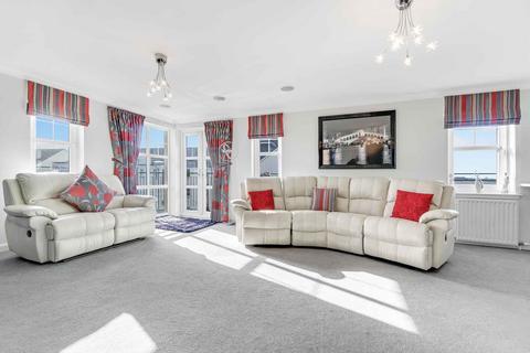 68 Belfast Quay, Irvine, KA12 8PR