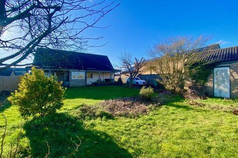 35 Corby Road, Swayfield, Grantham, NG33 4LQ