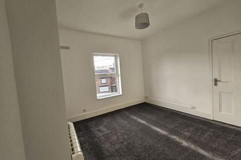 2 bedroom apartment to rent, Shrewsbury Road, Market Drayton TF9