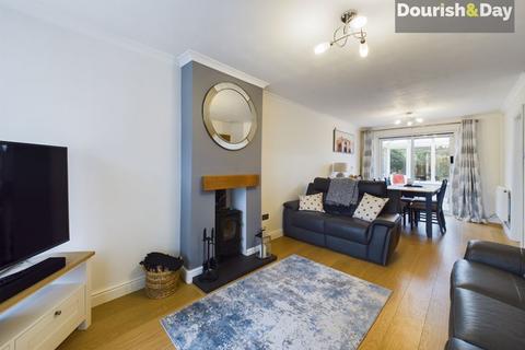 18 Cotters Hill Close, Little Haywood, Stafford, ST18 0UT