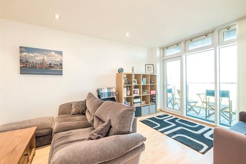 2 bedroom flat to rent, WESTERN HARBOUR WAY, EDINBURGH, EH6