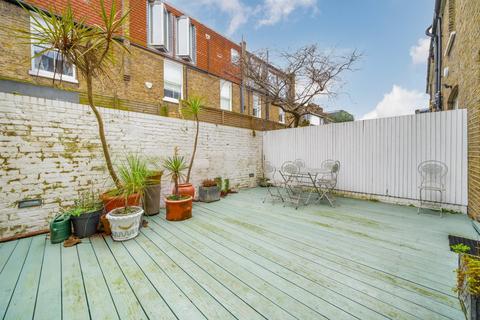 4 bedroom terraced house for sale, London W4