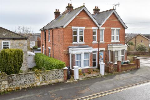 3 bedroom semi-detached house for sale, Newport Road, Cowes PO31